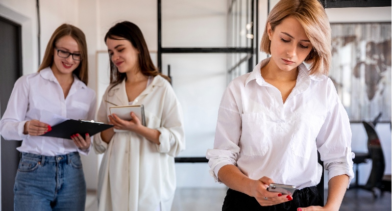 donne molestie lavoro