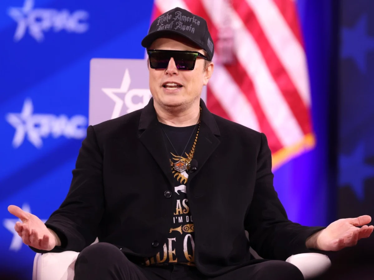 elon musk lascia trump