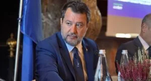 Salvini blocca riforma affitti brevi