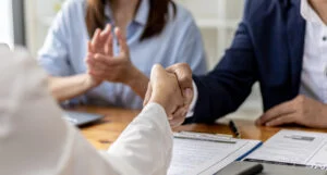 Decontribuzione per chi assume under 30 nel 2026