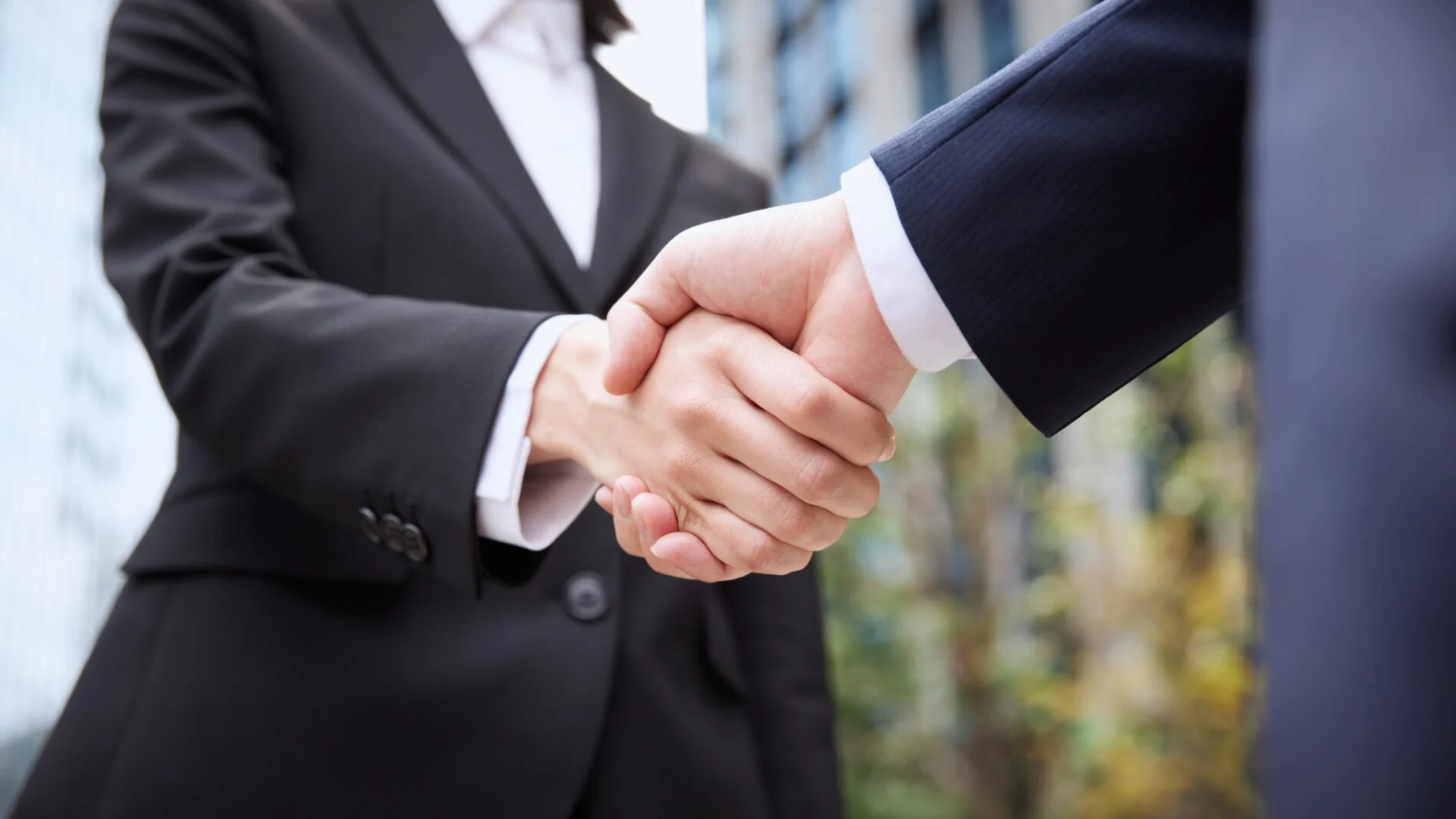 blocco pagamenti professionisti debiti fiscali